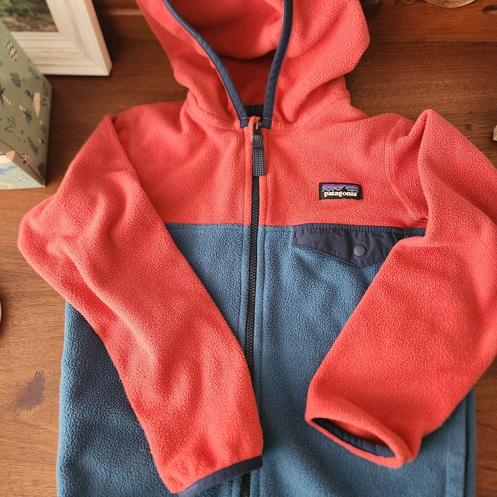 Patagonia Kids' Two-Tone Coral and Blue Hoodie